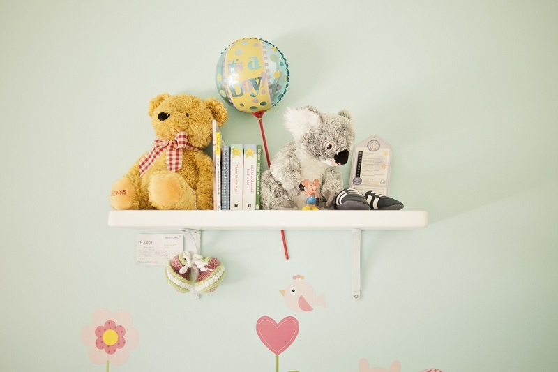 floating shelves for stuffed animals